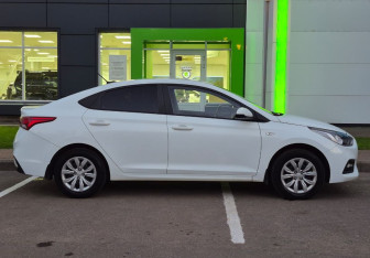 Подержанный автомобиль Hyundai Solaris Sedan 2018 года (4 фото)