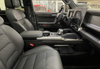 Подержанный автомобиль Jetour T2 2024 года (11 фото)