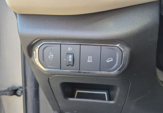 Подержанный автомобиль Haval Jolion 2022 года (16 фото)