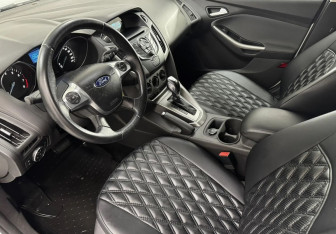 Подержанный автомобиль Ford Focus Hatchback 2014 года (9 фото)
