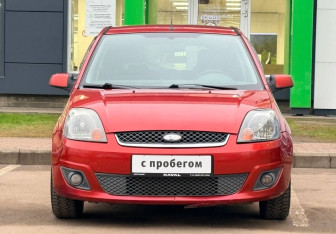 Подержанный автомобиль Ford Fiesta Hatchback 2007 года (2 фото)