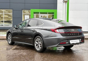 Подержанный автомобиль Hyundai Sonata 2020 года (7 фото)