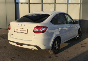 Подержанный автомобиль LADA (ВАЗ) Granta Liftback 2023 года (6 фото)