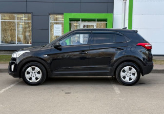 Подержанный автомобиль Hyundai Creta 2019 года (8 фото)