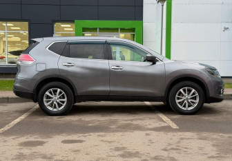 Подержанный автомобиль Nissan X-Trail 2018 года (4 фото)