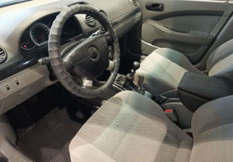 Подержанный автомобиль Chevrolet Lacetti Hatchback 2011 года (9 фото)