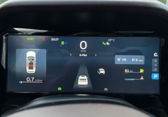 Подержанный автомобиль Geely Monjaro 2022 года (12 фото)