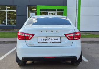 Подержанный автомобиль LADA (ВАЗ) Vesta Sedan 2021 года (6 фото)