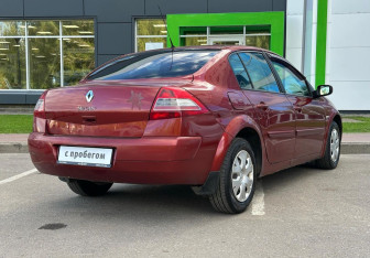 Подержанный автомобиль Renault Megane Sedan 2007 года (5 фото)