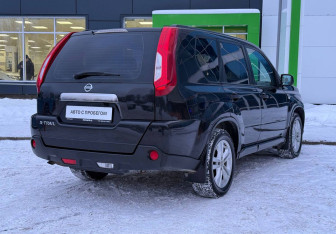 Подержанный автомобиль Nissan X-Trail 2011 года (5 фото)