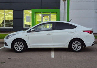 Подержанный автомобиль Hyundai Solaris Sedan 2018 года (8 фото)