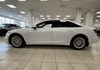Подержанный автомобиль Audi A6 Sedan 2019 года (8 фото)