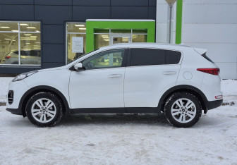 Подержанный автомобиль Kia Sportage 2018 года (8 фото)
