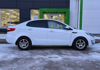 Подержанный автомобиль Kia Rio Sedan 2013 года (4 фото)