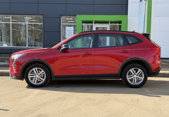 Подержанный автомобиль Haval Jolion 2024 года (8 фото)