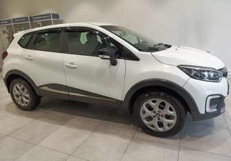 Подержанный автомобиль Renault Kaptur 2017 года (7 фото)