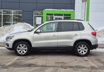 Подержанный автомобиль Volkswagen Tiguan 2013 года (8 фото)