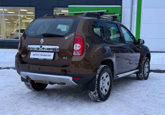 Подержанный автомобиль Renault Duster 2013 года (5 фото)