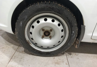 Подержанный автомобиль Ford Fiesta Sedan 2016 года (9 фото)