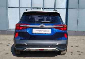 Подержанный автомобиль Kia Seltos 2020 года (8 фото)