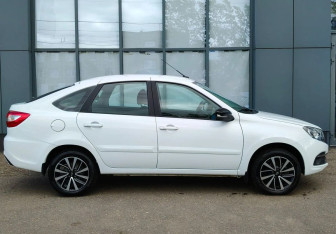 Подержанный автомобиль LADA (ВАЗ) Granta Liftback 2025 года (4 фото)