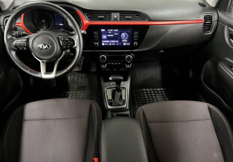 Подержанный автомобиль Kia Rio Sedan 2021 года (11 фото)