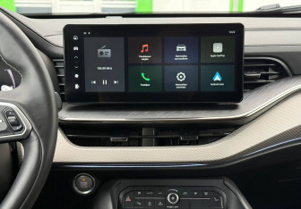 Подержанный автомобиль Haval F7 2023 года (14 фото)