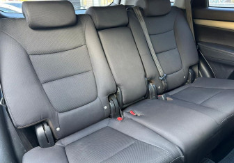 Подержанный автомобиль Kia Sorento 2012 года (11 фото)