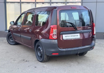 Подержанный автомобиль LADA (ВАЗ) Largus Wagon 2014 года (6 фото)