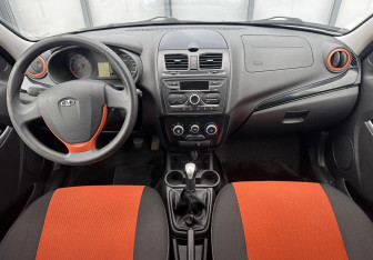 Подержанный автомобиль LADA (ВАЗ) Kalina Wagon 2017 года (9 фото)