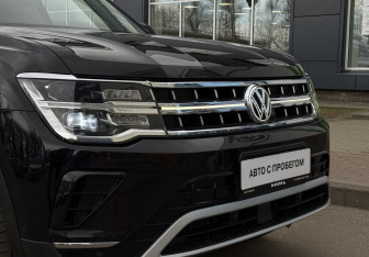 Подержанный автомобиль Volkswagen Teramont 2022 года (25 фото)
