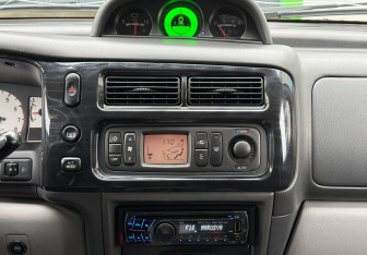 Подержанный автомобиль Mitsubishi Pajero Sport 2006 года (12 фото)