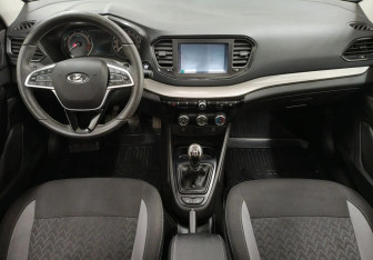 Подержанный автомобиль LADA (ВАЗ) Vesta Sedan 2023 года (8 фото)