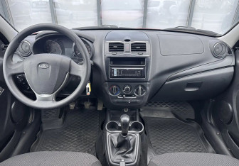 Подержанный автомобиль LADA (ВАЗ) Granta Liftback 2019 года (9 фото)