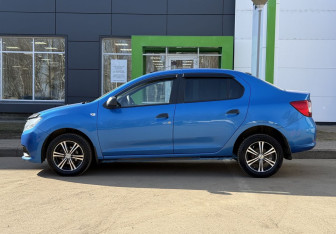 Подержанный автомобиль Renault Logan Sedan 2018 года (8 фото)