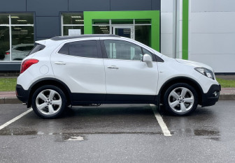 Подержанный автомобиль Opel Mokka 2013 года (4 фото)