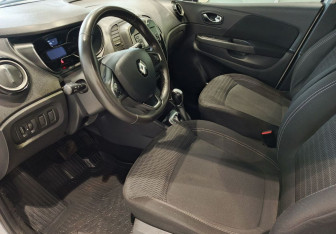 Подержанный автомобиль Renault Kaptur 2017 года (9 фото)