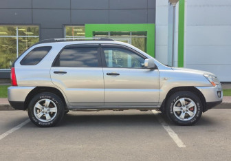 Подержанный автомобиль Kia Sportage 2010 года (4 фото)