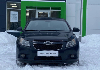 Подержанный автомобиль Chevrolet Cruze Sedan 2011 года (2 фото)