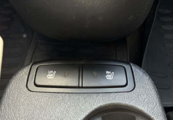 Подержанный автомобиль Hyundai Tucson 2008 года (15 фото)