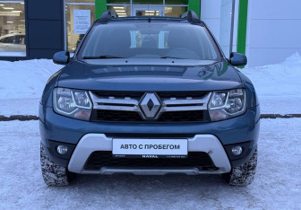 Подержанный автомобиль Renault Duster 2015 года (2 фото)