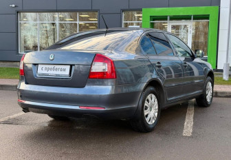 Подержанный автомобиль Skoda Octavia Liftback 2012 года (4 фото)