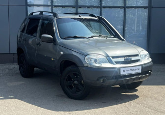 Подержанный автомобиль Chevrolet Niva 2018 года (3 фото)