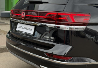 Подержанный автомобиль Volkswagen Teramont 2022 года (24 фото)