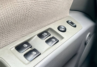 Подержанный автомобиль Daewoo Gentra Sedan 2013 года (14 фото)