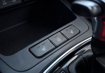 Подержанный автомобиль Kia Rio Hatchback 2017 года (15 фото)