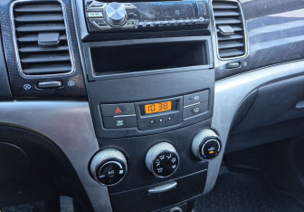 Подержанный автомобиль SsangYong Actyon 2013 года (13 фото)