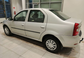 Подержанный автомобиль Renault Logan Sedan 2013 года (5 фото)