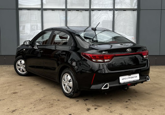 Подержанный автомобиль Kia Rio Sedan 2021 года (7 фото)