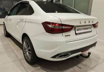 Подержанный автомобиль LADA (ВАЗ) Vesta Sedan 2023 года (8 фото)